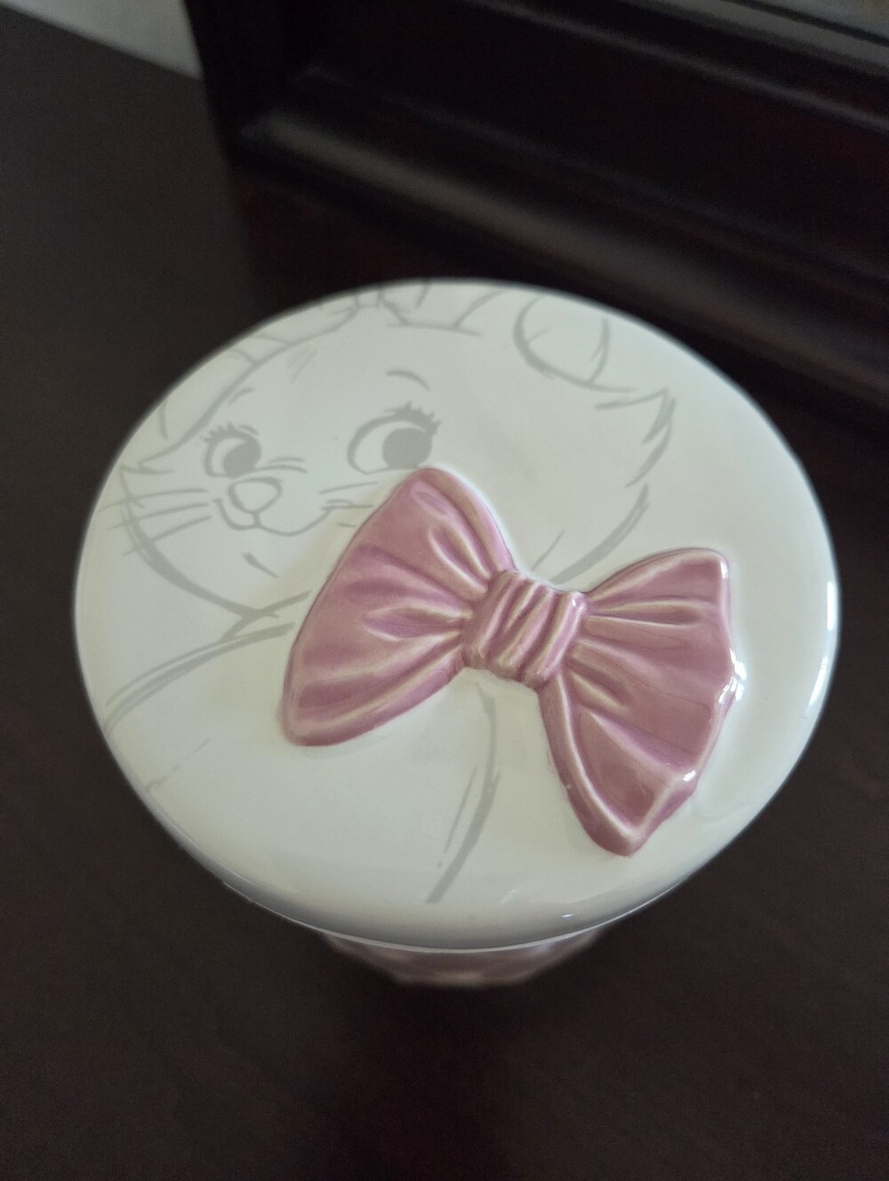 Disney Aristocats Marie Scented Candle with Lid